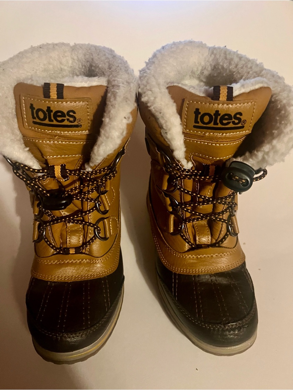 Totes Kids "David" Insulated Winter Snow Boot wheat & brown Size 13